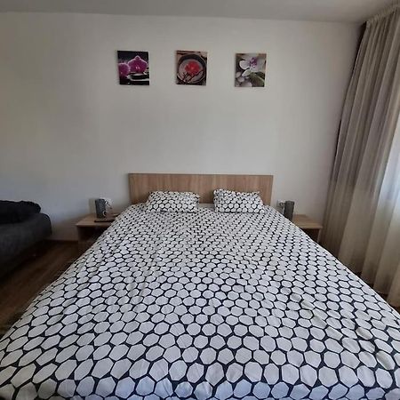 Apartamento Garsoniera Maria 2 Turda Exterior foto