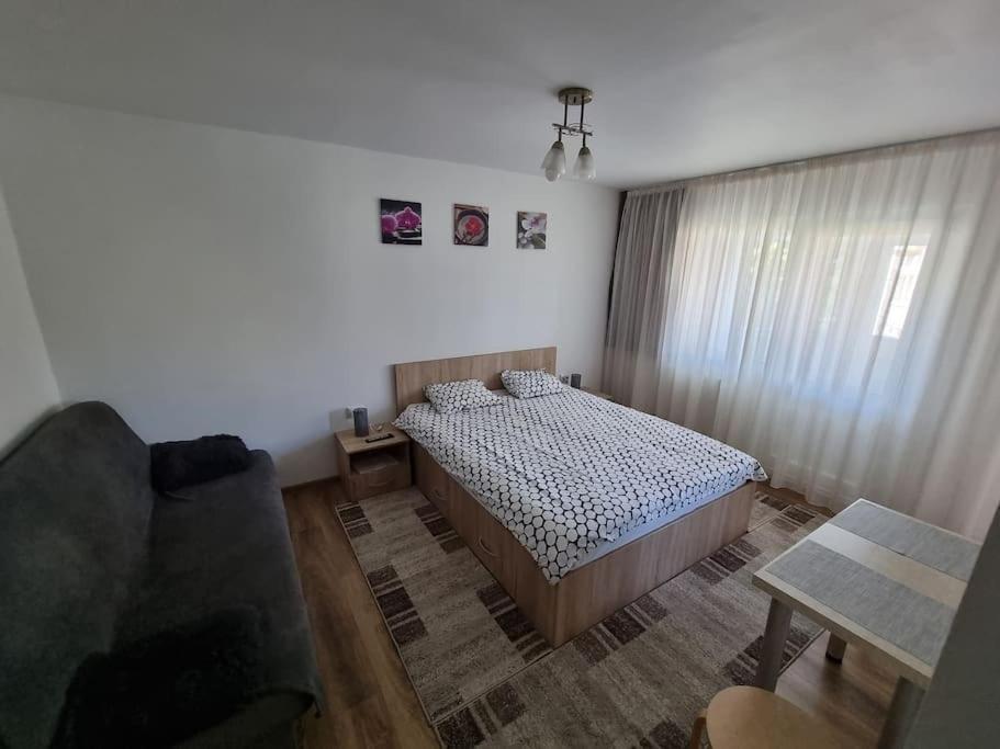 Apartamento Garsoniera Maria 2 Turda Exterior foto